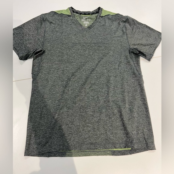 Nike tee shirt running or training superior quality - Picture 1 of 6